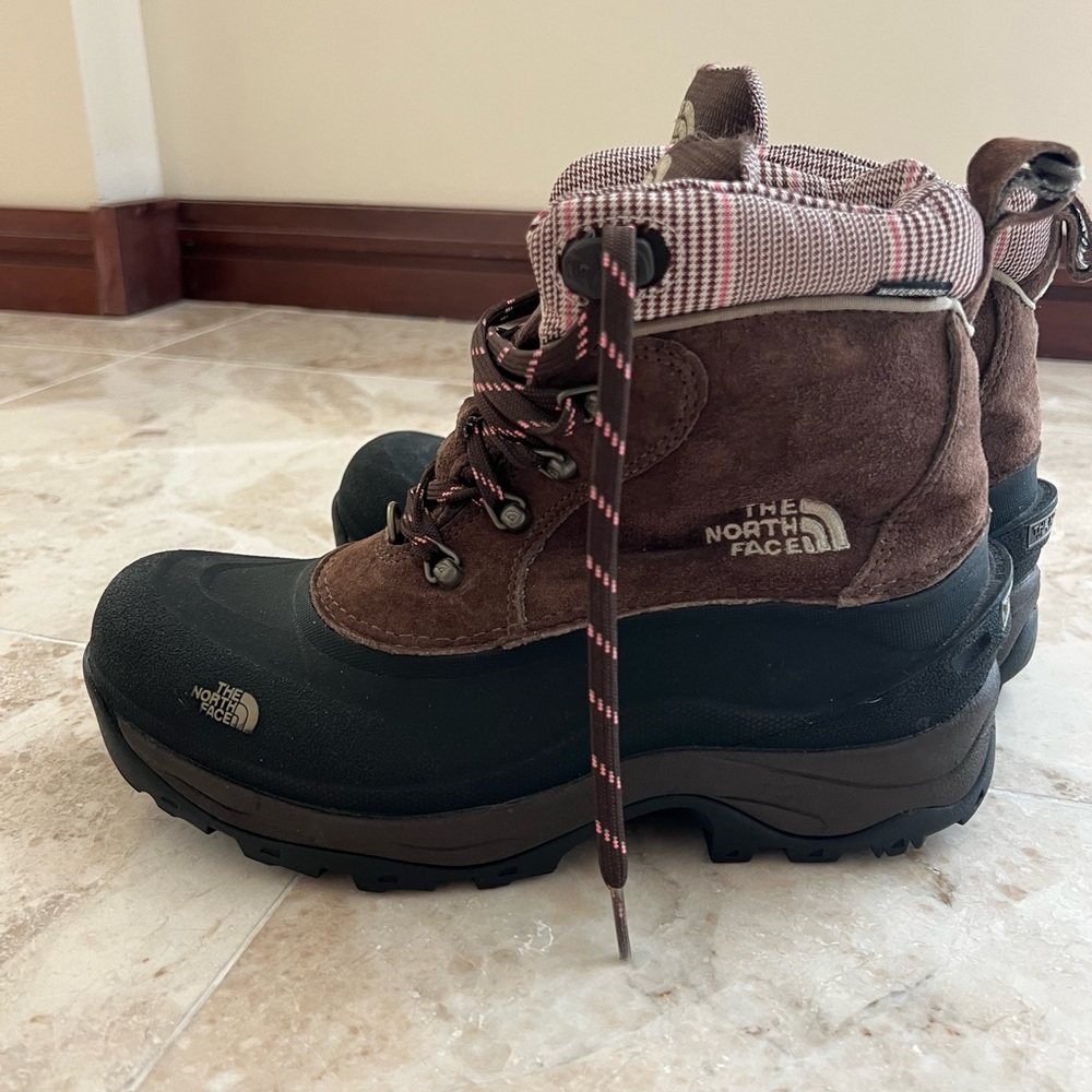 North Face Primaloft boots - Picture 3 of 6